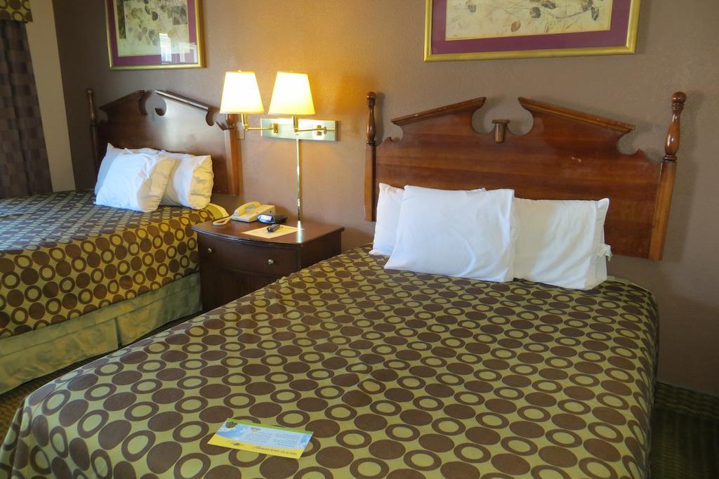 American Inn สต็อกตัน ภายนอก รูปภาพ